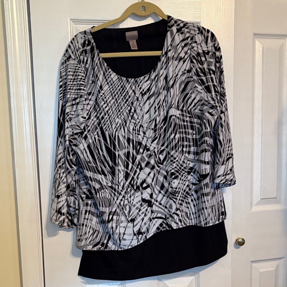 Chico's Monochrome Abstract Blouse